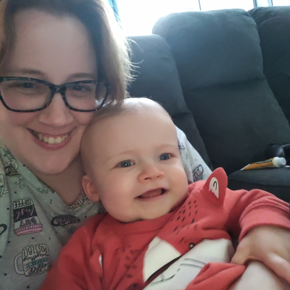 Meet your Posher, Jessica - Picture 2 of 2